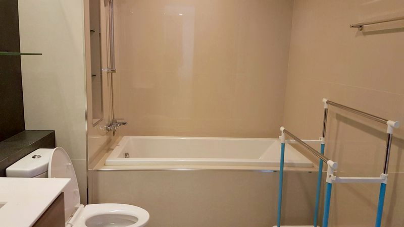 picture Green Lake Condo for rent, cheap price, beautiful room, fully decorated, with furniture - 7/12