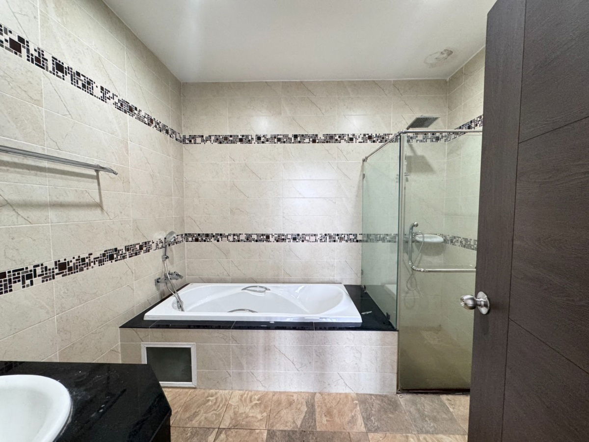 picture 🏢 For Rent – My Hip Condo 2, Chiang Mai 🛏 2 Bedrooms | 🛁 2 Bathrooms - 6/12