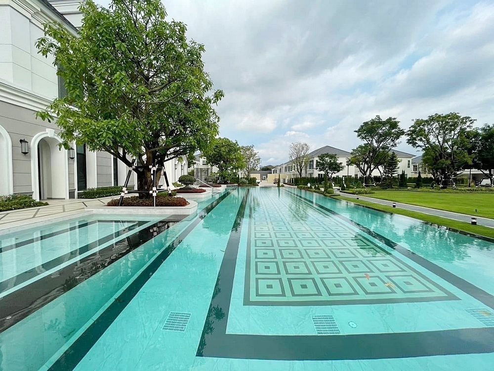 picture Call : 096-993-9879 Setthasiri Bangna Km.10 Project, a luxurious detached house, corner unit, 102 sq.wa, 5 Beds, 6 Baths - 9/14