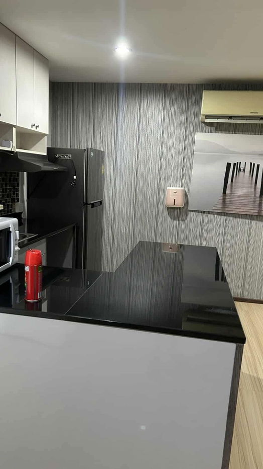 picture Fresh Condominium  2 bedroom . - 18/19