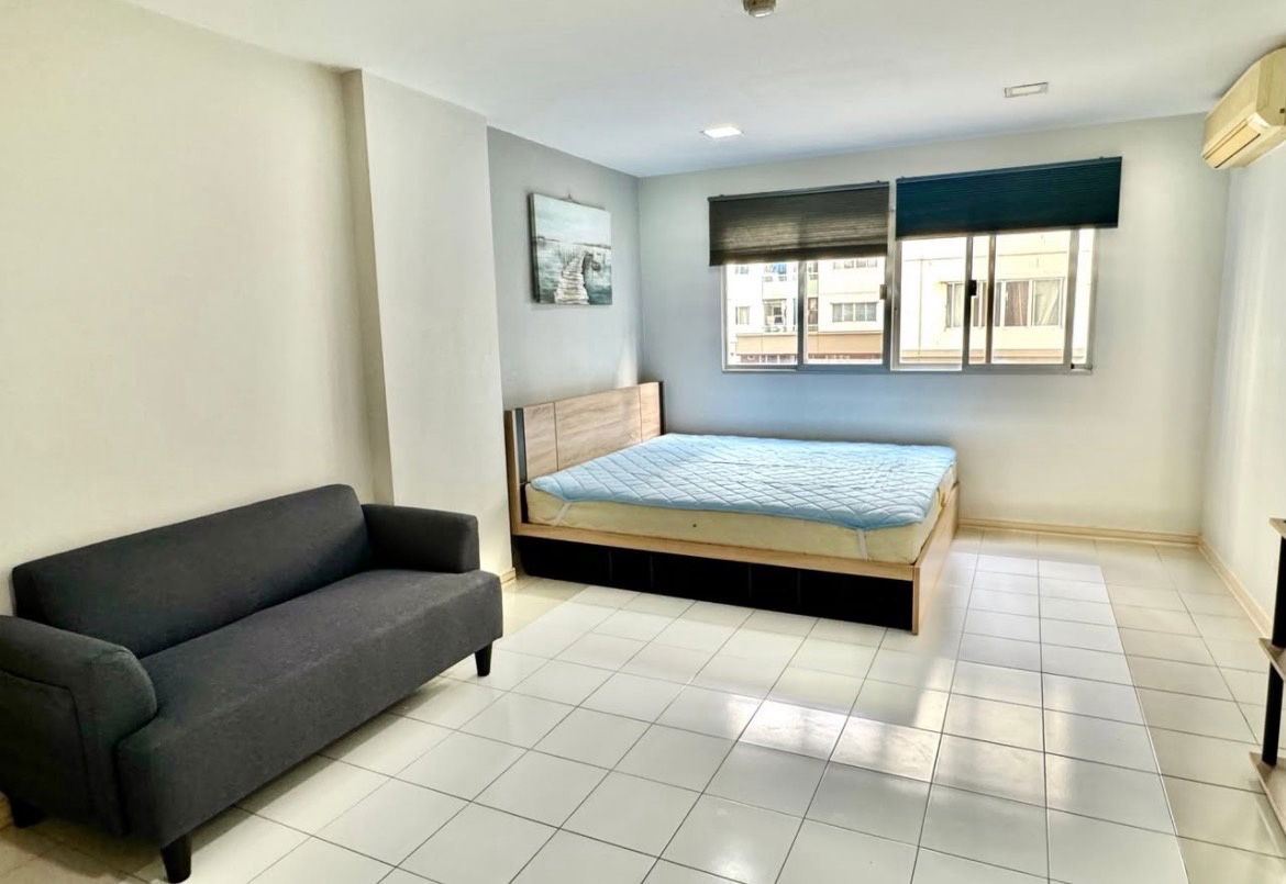 รูป ให้เช่า 𝗟𝘂𝗺𝗽𝗶𝗻𝗶 𝗖𝗲𝗻𝘁𝗲𝗿 𝗦𝘂𝗸𝗵𝘂𝗺𝘃𝗶𝘁 𝟳𝟳 🏡 𝟵,𝟬𝟬𝟬 มีเครื่องซักผ้า พร้อมอยู่‼️#ตอบแชทไว 🔥🔥รหัส B224 - รูปที่ 4/10