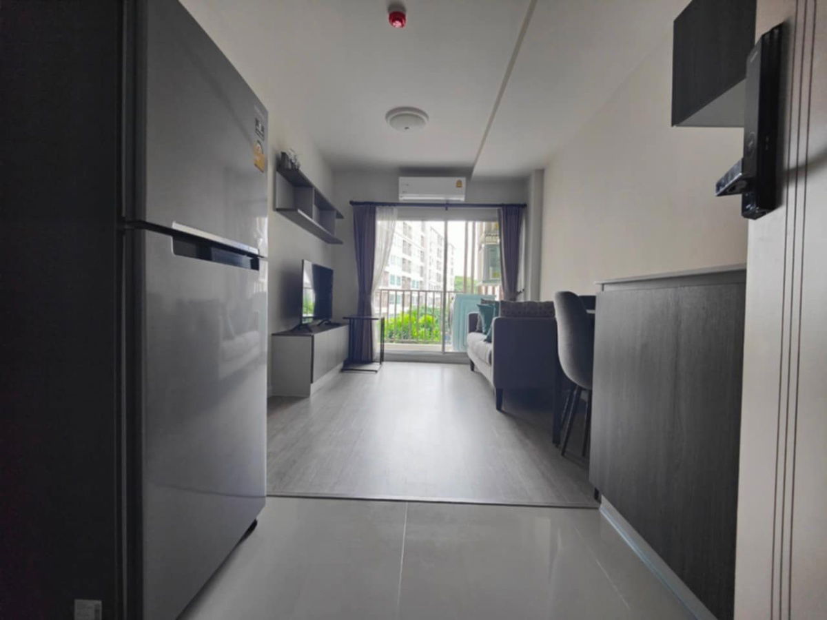 picture ✅ D Condo Rin, pool view, 33 sq m, 12,000 baht, available 12/8/2025☎️064-792-4426 (Ben - 6/13