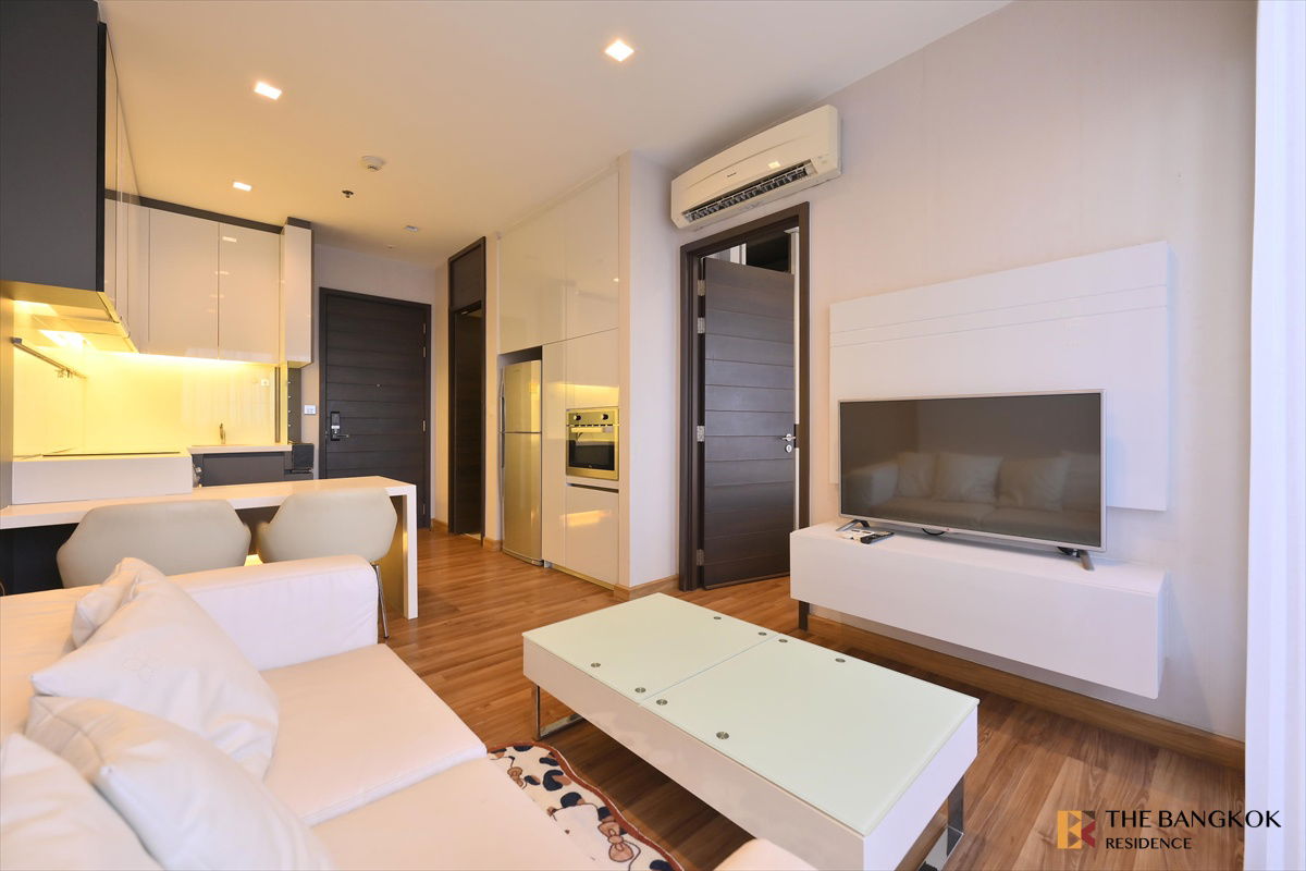 picture Don’t Miss! ✨ Ivy Ampio, Stylish Unit in New CBD, Near MRT Thailand Cultural Centre - 2/12