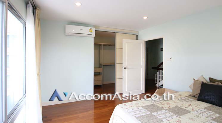 picture 🔼🔽 AccomA 📩 Bright home in compound near BTS and Emporium mall (5002901) - 7/11