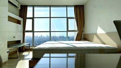 Condos for sale Huai Khwang : Condo for sale, Rhythm Ratchada, 1 bedroom, 37th floor, Building A, near Robinson.