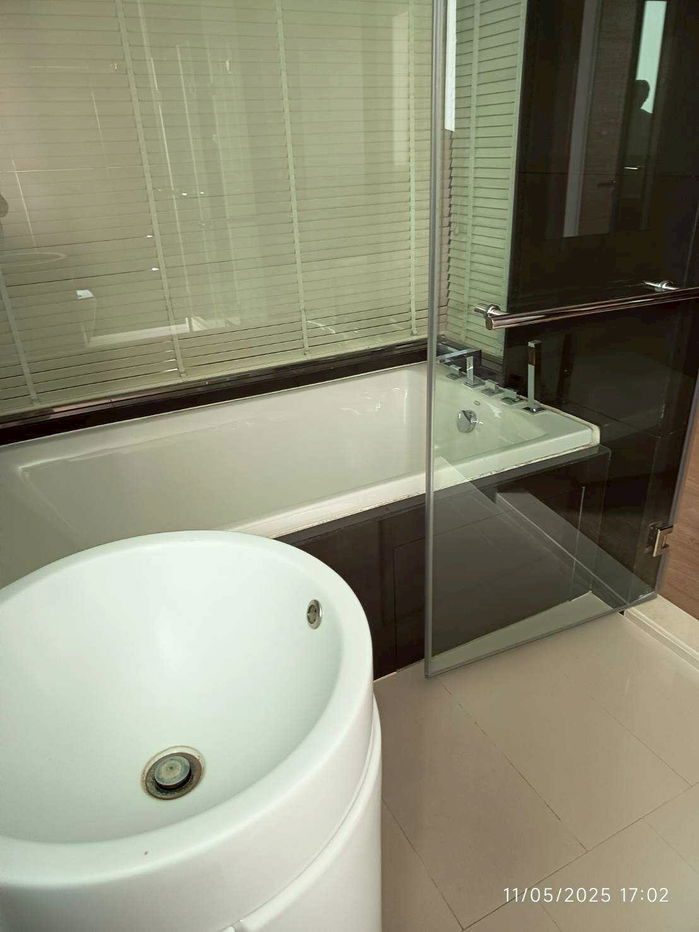 picture Rhythm Sukhumvit 50 ready to move in, fully furnished and equipped with appliances Call now to schedule a viewing at 092-914-9950. - 10/11