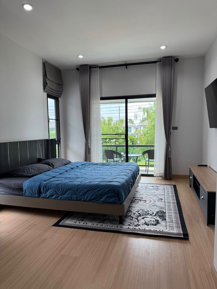 รูป บ้านเดี่ยวให้เช่า บ้านติดถนนหลักโครงการ 3 ห้องนอน 3 ห้องน้ำ ตกแต่งครบพร้อมเข้าอยู่  - รูปที่ 10/19