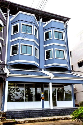 Shophouses for rent MRT Suan Luang Ro 9  : Never Used! MRT SuanLuang Rama IX 2.4km. Brand new 4-story luxury commercial Office building for ren
