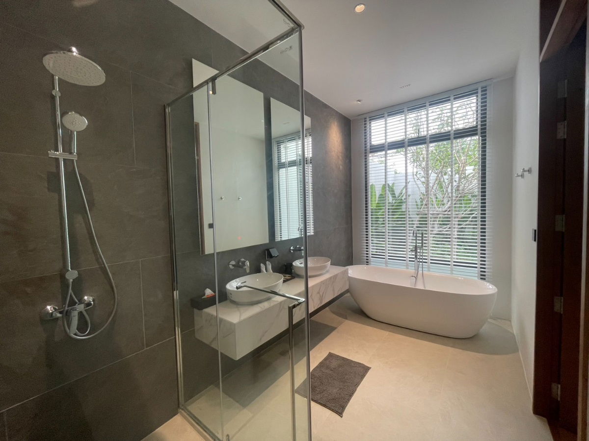picture NEW Luxury Pool Villa for sale, Elite Chalong Villas Project in Phuket ! - 14/17