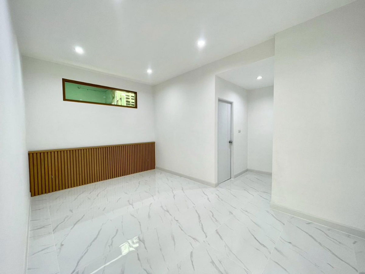 รูป ขายบ้านเดี่ยวชั้นเดียว - ตกแต่งใหม่พร้อมอยู่ หมู่บ้านทหารกองหนุน รามอินทรา 109 พระยาสุเรนทร์ 28 ขนาด 41 ตารางวา 3 ห้องนอน 2 ห้องน้ำ - รูปที่ 17/25