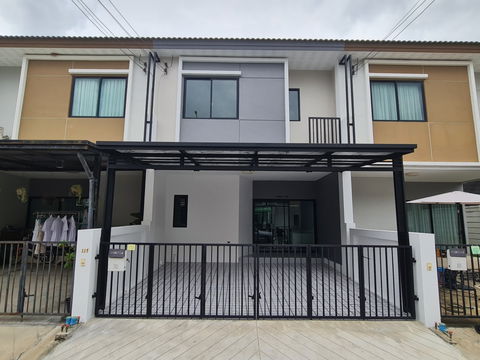 S338 🏡 ขายทาวน์เฮาส์ 2 ชั้น หมู่บ้านเดอะฟอร์จูน สุวรรณภูมิ ราคาขายเพียง 2,350,000 บาท พรีโอน