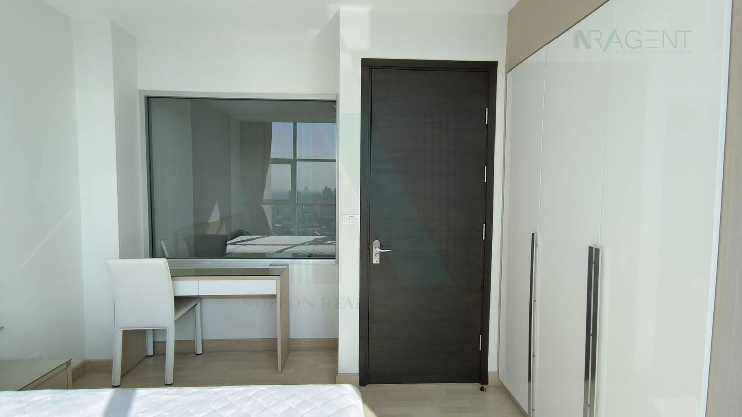 รูป ขายคอนโด ริทึ่ม รัชดา 1ห้องนอน ชั้น37 อาคารA ใกล้  โรบินสัน - รูปที่ 2/8