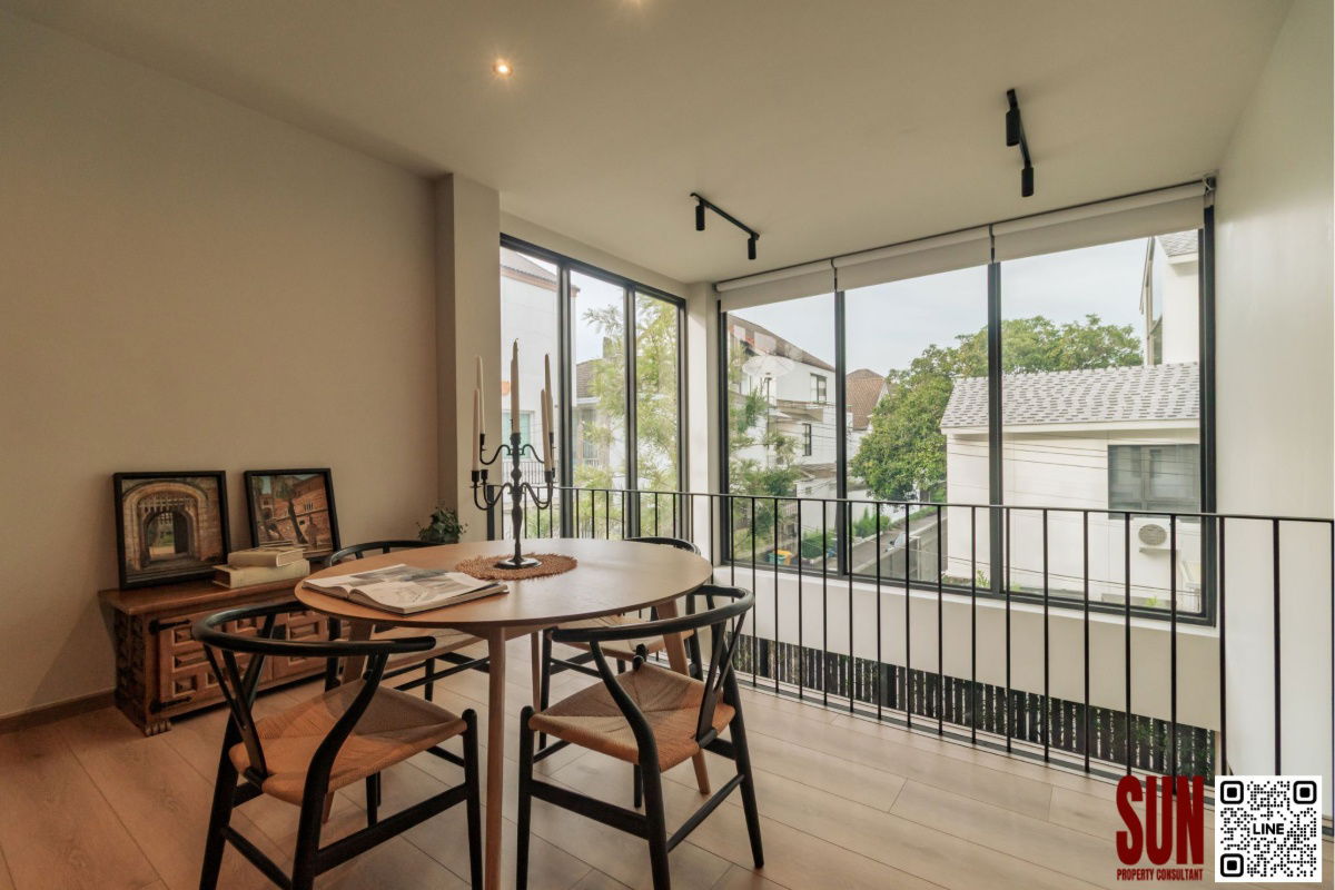 picture Newly built detached house with pool, Sukhumvit 71 BTS Phakanong Soi Pridi14 - 18/38