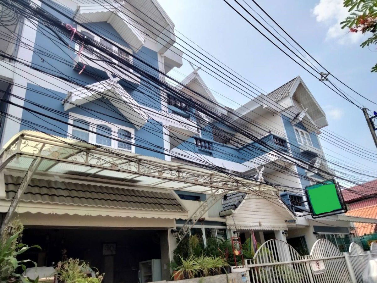 รูป For sale Guest house ขายเกสต์เฮาส์ ในเมืองเชียงใหม่ แถวคูเมือง ใกล้ถนนคนเดินประตูท่าแพ ทำเลดี   - รูปที่ 1/10