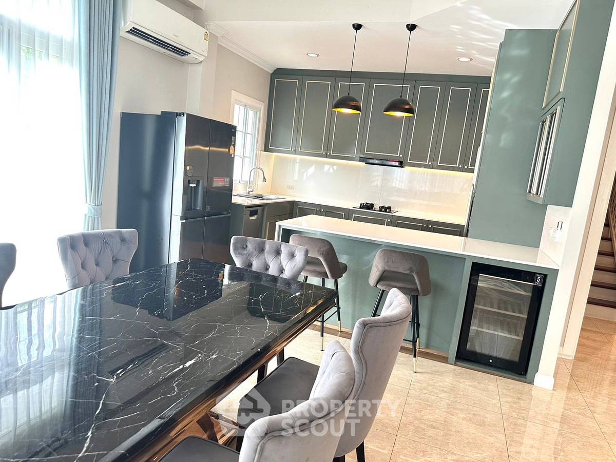 picture 4-BR House in Bang Na Nuea (ID 1817421) - 7/25