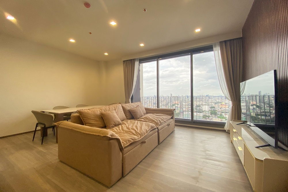 picture 🔥 For Rent !!🔥 Code C20250700071....Rhythm Charoenkrung Pavillion, 3 bed, 3 bath, East Facing, high floor 32++, furnished, ready to move in 📣📣 - 4/11