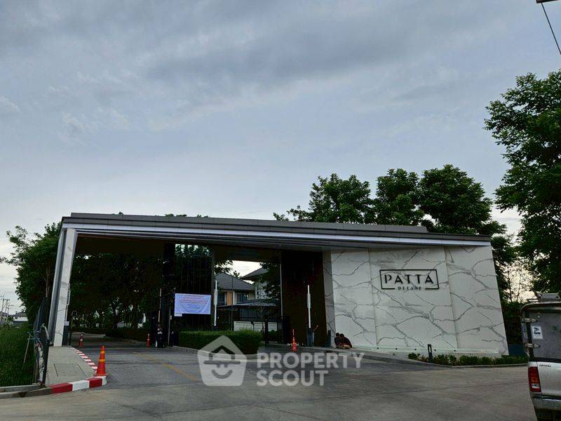 picture 3-BR House in Bang Lamung (ID 2111942) - 10/10