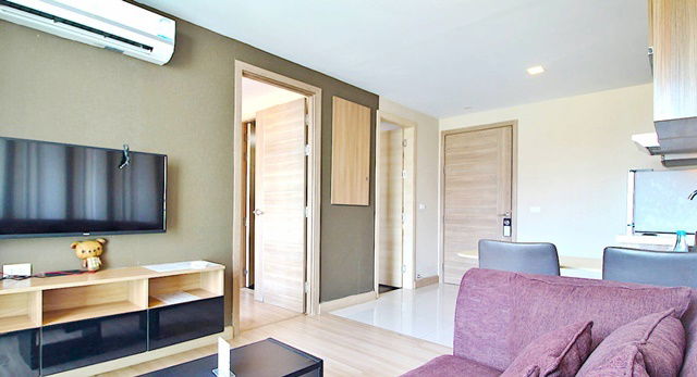 picture 1 km. from BTS Ekkamai. Room for rent Big chain hotel Ekkamai Hotel monthly or yearly 35-100 sqm. - 4/8