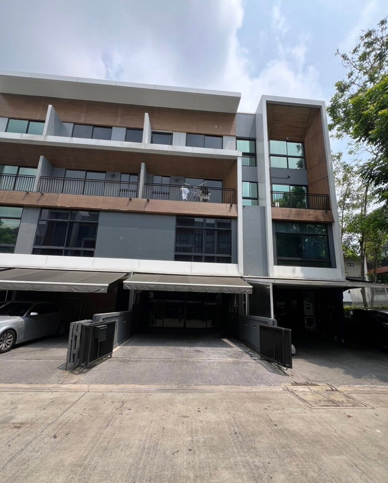 Townhouses for sale : Townhome for sale, 3.5 floors, 2 units, Arden Rama 3, beautiful, good , ready to move in, near Central Plaza Rama 3. Interested, add Line @841qqlnr