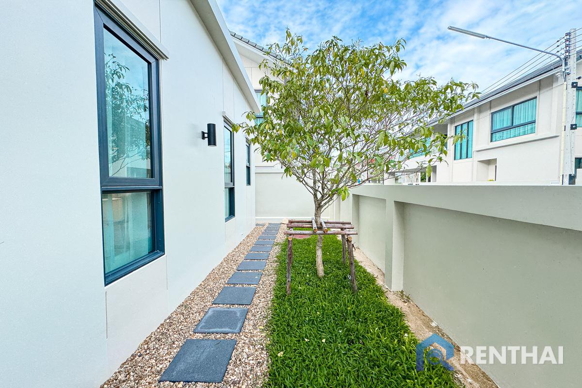 picture Move-In Ready! Modern Minimalist Home in the Heart of Pattaya - 10/25