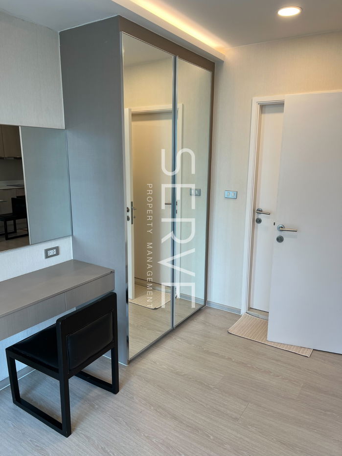 picture Nice Room 2 Beds with Bathtub Good Location Shuttle Bus to BTS Thong Lo 850 m. at Vtara Sukhumvit 36 Condo / For Sale - 6/10