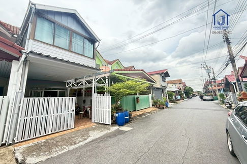 ขายทาวน์เฮ้าส์ 2 ชั้น หมู่บ้านราณี4 ซอยแจ้งวัฒนะ 6 ติดรถไฟฟ้าสถานนี้หลักสี่