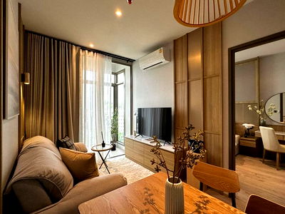 Condos for rent BTS Ekkamai : Code: KJ7988  for rent RHYTHM EKKAMAI ESTATE // Line ID: @kjcondo (with @) //