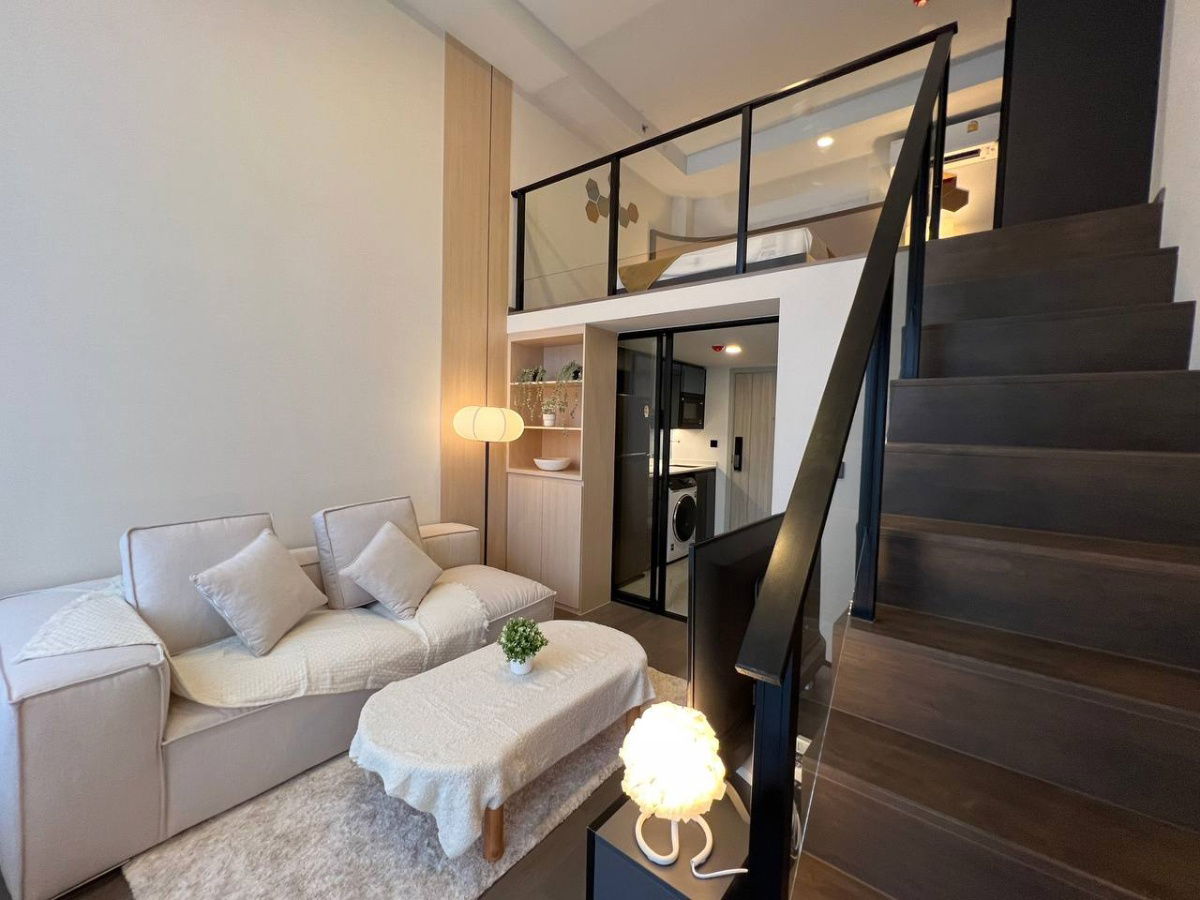 picture Park Origin Chula Samyan【𝐑𝐄𝐍𝐓】🔥The decor emphasizes simplicity, with a white and gold tone that adds elegance. 🔥  Contact Line ID: @hacondo - 7/10
