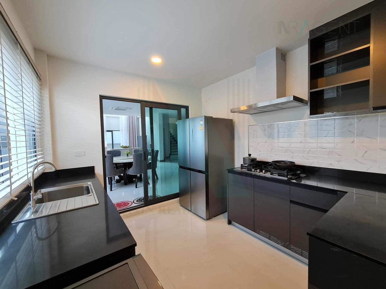 รูป ขายบ้านเดี่ยว โครงการ เดอะ ซิตี้ บางนา 2 ชั้น 4 ห้องนอน 5 ห้องน้ำ - รูปที่ 7/8