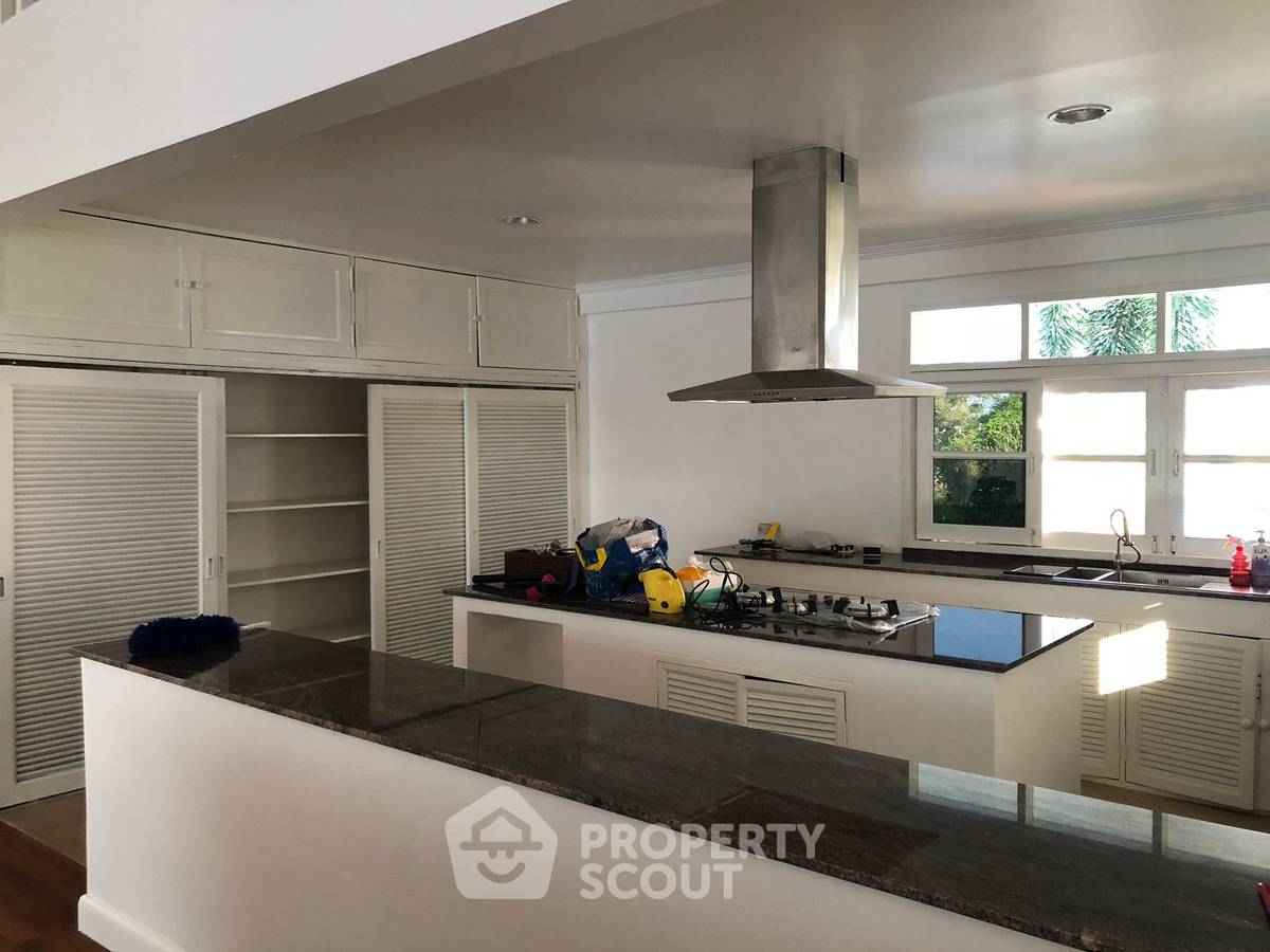 รูป วิลล่า 5-ห้องนอน ใน วังก์พง (ID 1445509) - รูปที่ 8/12