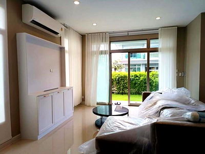 เช่าบ้านเดี่ยว ถนนศรีนครินทร์-ร่มเกล้า : Luxury 4-Bedroom Home for Rent in The Palm Krungthep Kreetha-Wongwaen – Prime Location!