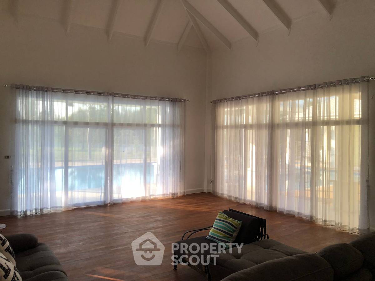 รูป วิลล่า 5-ห้องนอน ใน วังก์พง (ID 1445509) - รูปที่ 6/12