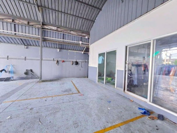 picture Soi Ram Intra111-121 MRT BangChan 800m. For rent Warehouse with 3 houses 75sq.wa. 275sq.m. Minb - 4/8