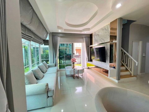 [ เช่า | RENT ]  ⚡🌈HK0010 บ้านเดี่ยว แกรนดิโอ รามอินทรา - วงแหวน ( Grandio Ramintra - Wongwaen ) ⚡🌈 LINE : @theagentpro (มี @ นำหน้าด้วยครับ) 