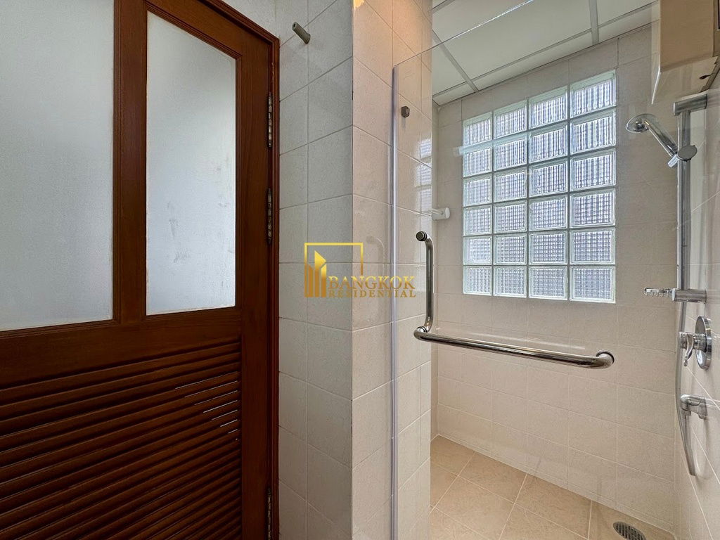 picture Large 4 Bedroom Duplex Apartment in Phrom Phong - BR21290AP - 26/55