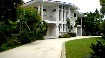 เช่าบ้านเดี่ยว ดิเอ็มโพเรี่ยม : 🔼🔽 AccomA 📩 Home Office 5 BR House in  (106193)