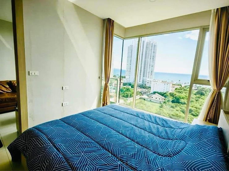 picture A luxury condominium near the beach, located in the heart of Jomtien’s most popular residential area. Convenient access, great atmosphere perfect  - 2/16