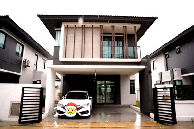 บ้านเดี่ยวให้เช่า : 🏡 ให้เช่าบ้านเดี่ยว 2 ชั้น โครงการ NC On Green Palm Park 2 | ลำลูกกา 📍บ้านใหญ่ พร้อมเฟอร์ฯ ครบ ใกล้รถไฟฟ้า สถานีคูคต