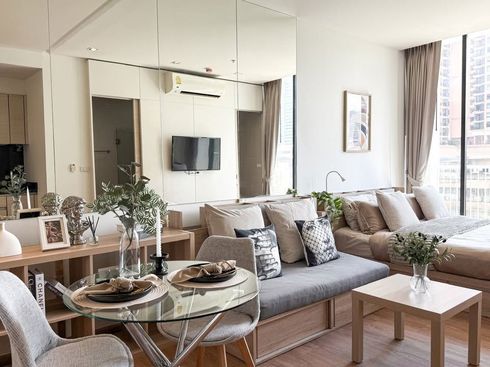 picture Condo for Rent at Park 24 (E6808009) - 1/9