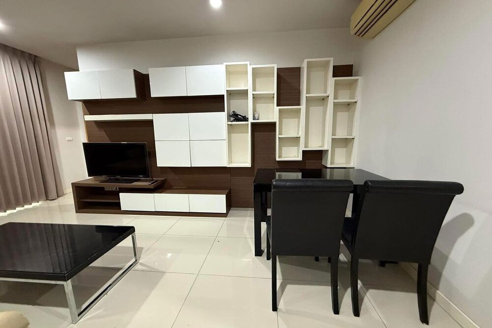 picture 🔥 Sale with tenant !!🔥 Code C20250700041..........Circle Condominium, 1 bedroom, 1 bathroom, high floor 13++, furnished, Special Deal!!📣📣 - 4/8