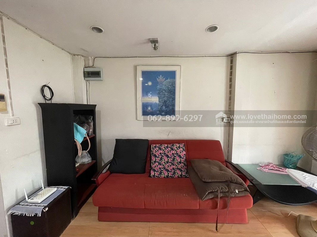 picture 3-storey townhouse for sale, Soi Pracha Uthit 12, Rim Suan Don Mueang Village, corner unit, facing the road on 3 sides, size 23 square wah, - 3/13