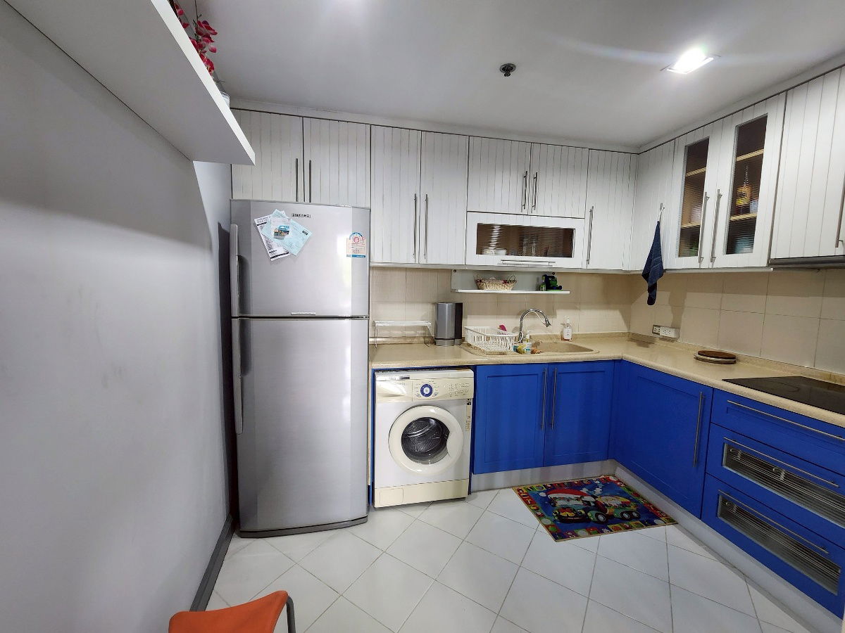 picture Rent : Renovated, elegant and spacious condo, Bangkok riverside. 2 Beds, 2 baths w/bathtub, 2 balconies. - 5/11
