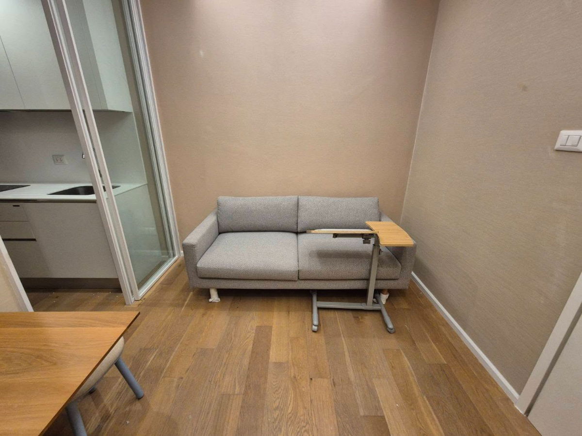 picture WS1858 ✨ New condo for rent: The Saint Residences, high floor, beautiful view! Near BTS and MRT, only 16,000 baht/month. - 2/7