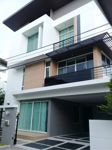 ให้เช่าบ้านเดี่ยว 3 ห้องนอน 275 ตร.ม. 52 ตร.ว. เนอวานา บียอนด์ ไลท์ พระราม 9