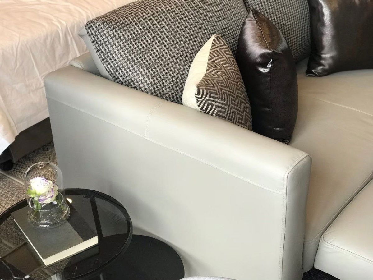 picture Ashton Chula Silom【𝐑𝐄𝐍𝐓】🔥A stylish room with a touch of luxury, featuring premium furniture and full amenities.🔥  Contact Line ID: @hacondo - 11/12