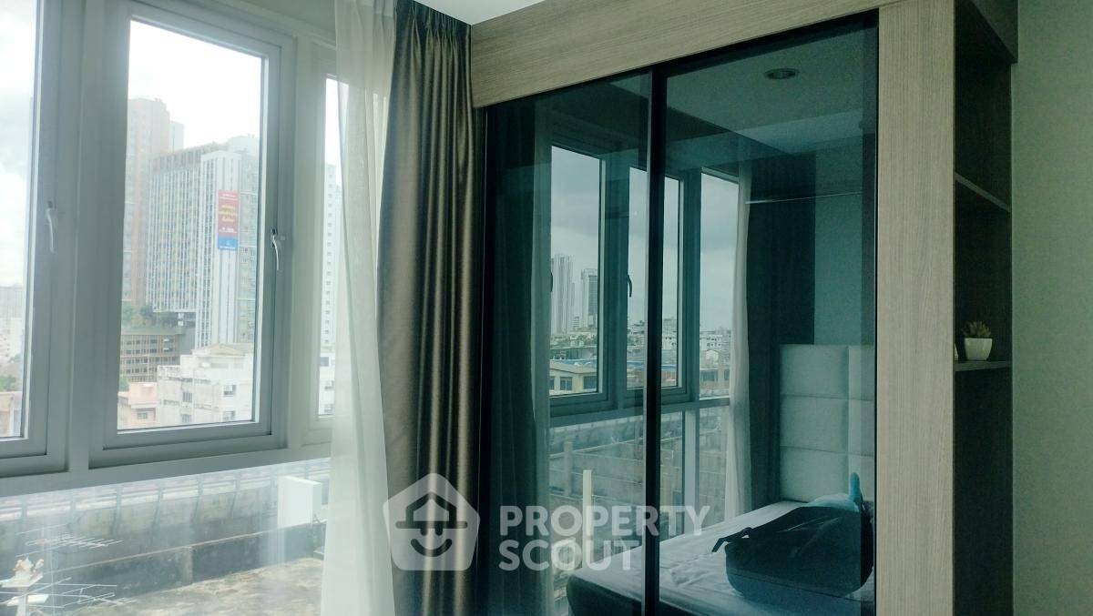 picture 2-BR Condo at Chewathai Interchange near MRT Tao Poon (ID 2233117) - 7/9