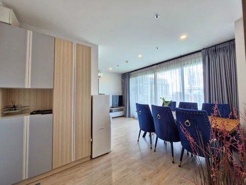 2bedroom 55sqm. Floor10  25000/month