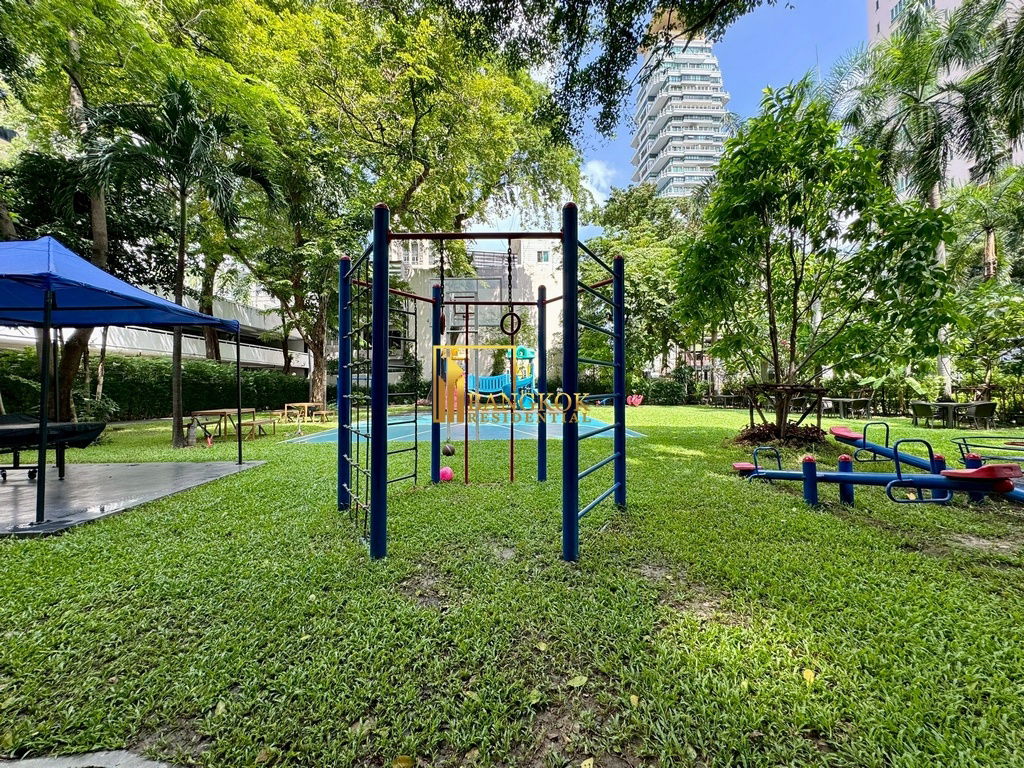 รูป Renovated 3 Bedroom Apartment For Rent in Phrom Phong - BR21064AP - รูปที่ 44/47