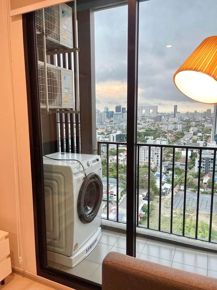 รูป ให้เช่าคอนโด : นิว โนเบิล รัชดา-ลาดพร้าว 1 ห้องนอน ห้องสวย เฟอร์ครบ วิวไม่บล็อค ติดMRT ลาดพร้าว (Nue Noble Ratchada Ladprao)  - รูปที่ 10/12