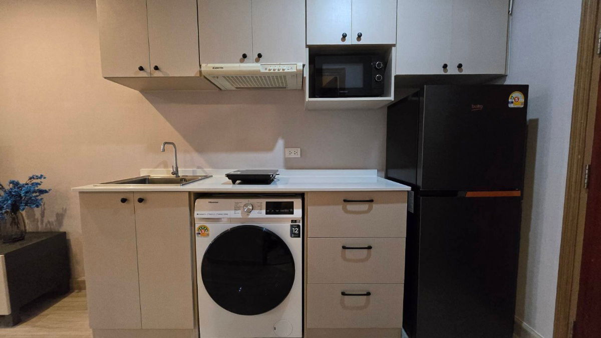 picture 🔥 Best Deal in the Building! Sukhumvit Suite High Floor Fully Renovated Unit - 9/10